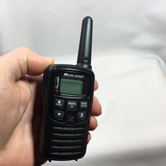 Midland X-Talker T10A Black UHF 22-Channel 20 Miles 2 Way Radio Walkie Talkie - Picture 5 of 5